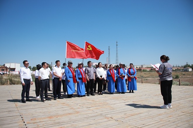 額鹽公司行政黨支部聯(lián)合三家單位開展“迎七一、強(qiáng)黨性、踐初心”主題黨日活動(dòng)